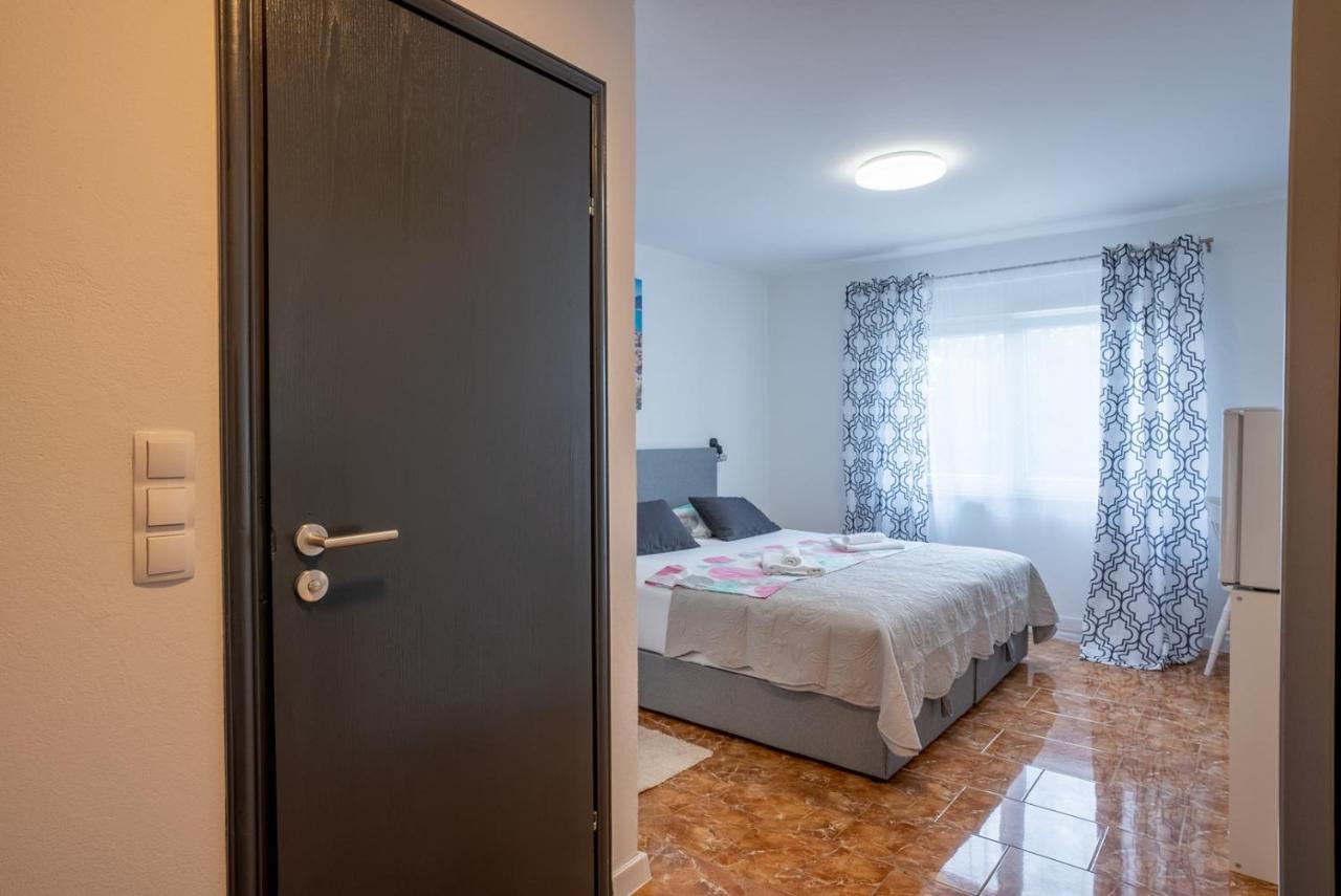 Restaurant & Rooms Nino Porat  Εξωτερικό φωτογραφία