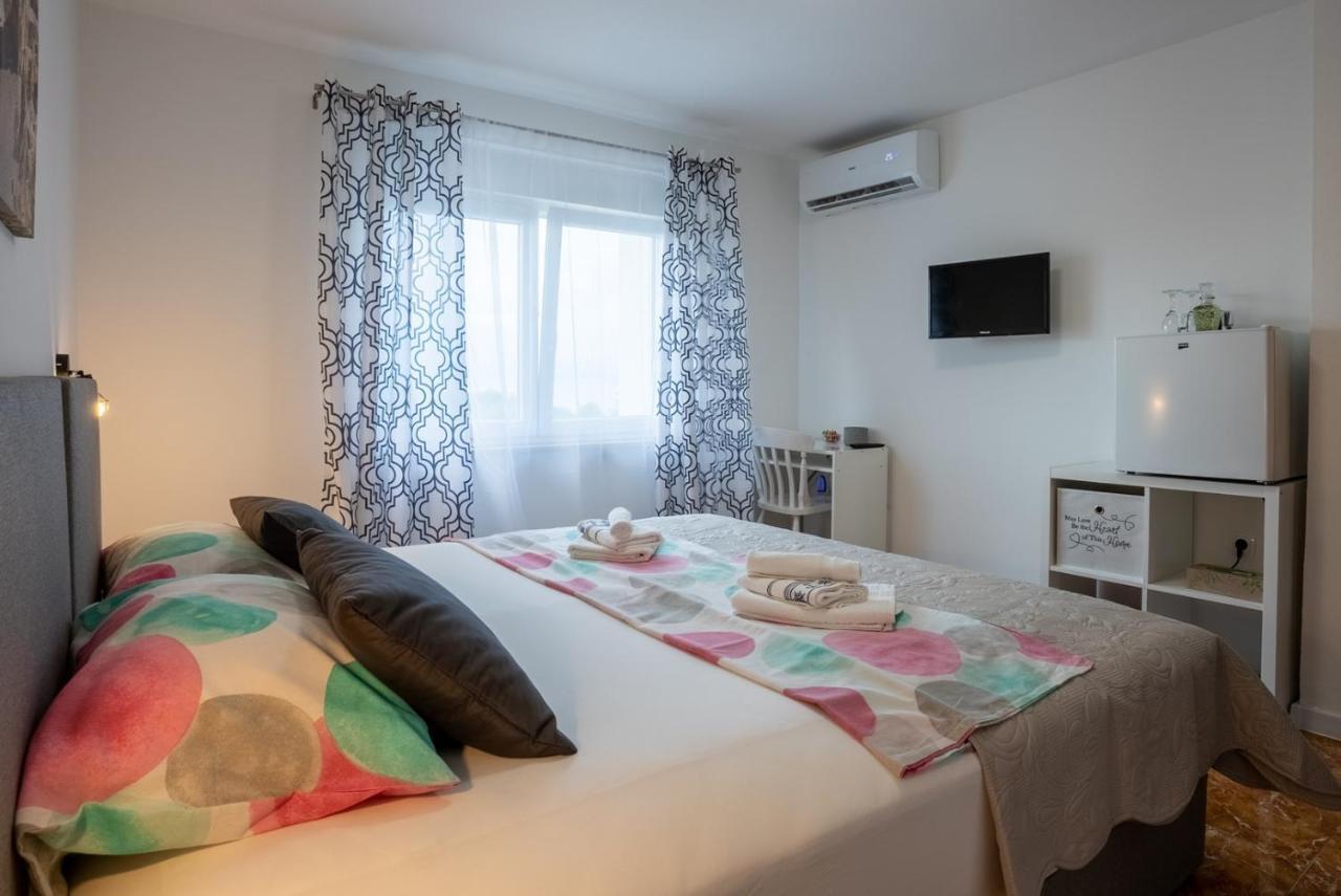 Restaurant & Rooms Nino Porat  Εξωτερικό φωτογραφία